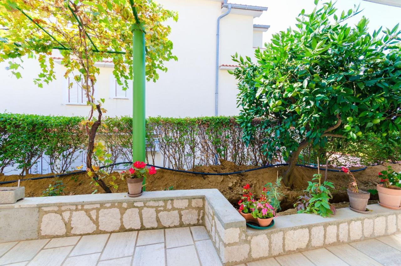 Apartments Ruza A Lopar Zewnętrze zdjęcie